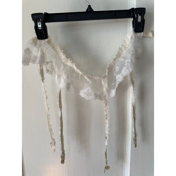 Women’s Garment size Small Garter Belt - Picture 2 of 8